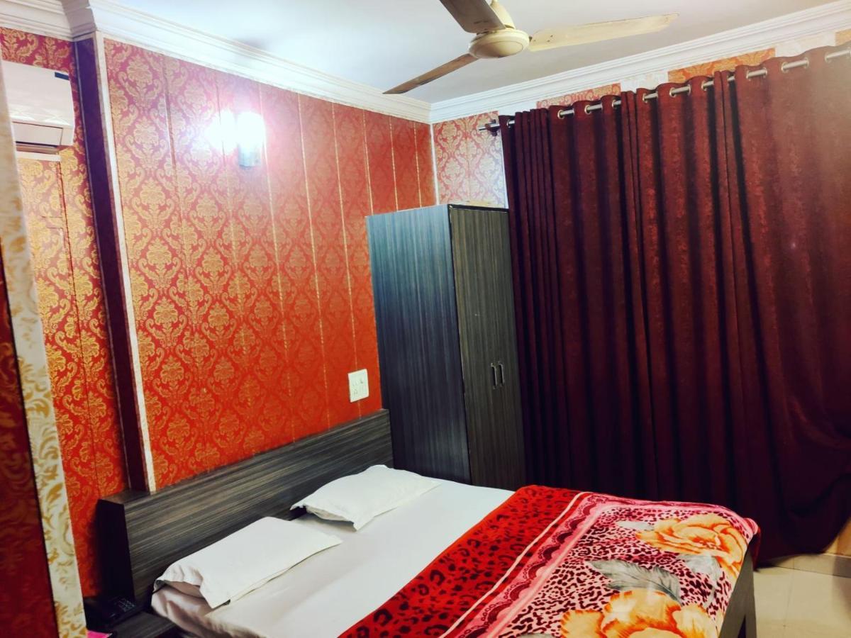 Hotel Novelty Jammu Extérieur photo
