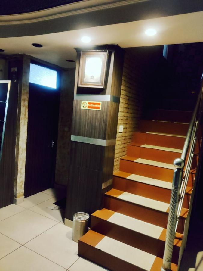 Hotel Novelty Jammu Extérieur photo
