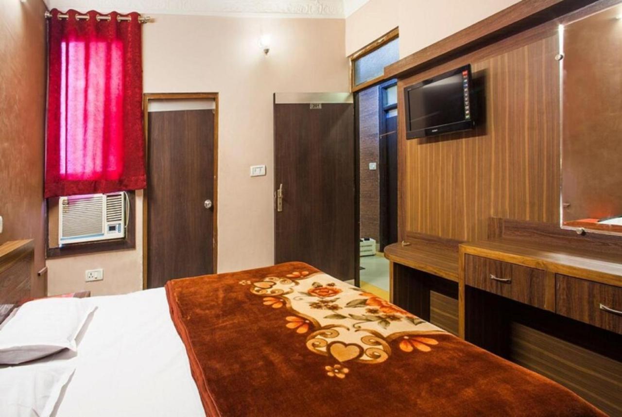 Hotel Novelty Jammu Extérieur photo